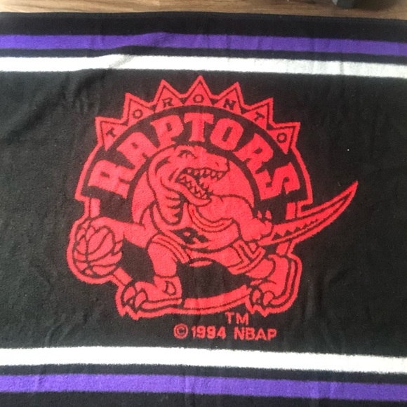 Blanket - Picture 1 of 2